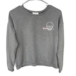 Messy Bun Just Chillin Sweater Womens Medium Gray Crewneck Skull Rose